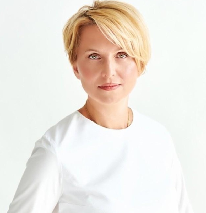 МИХАЙЛОВА ОЛЕНА